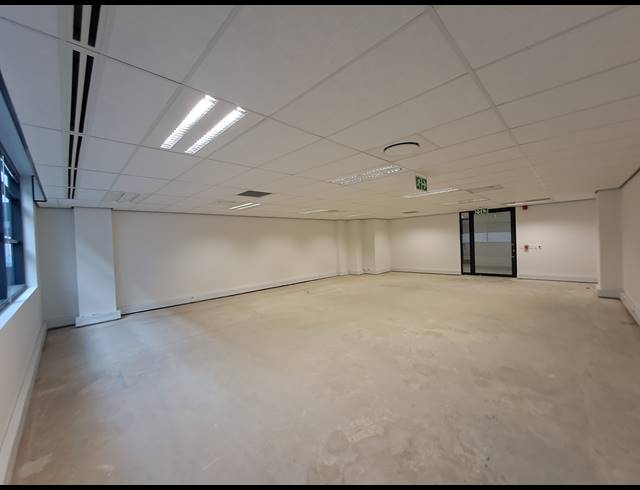 126M² OFFICE TO LET IN ILLOVO